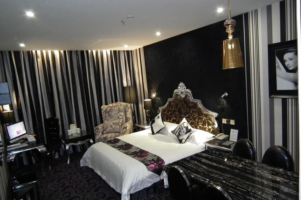 Victoria Hotel Λουό Γιανγκ Εξωτερικό φωτογραφία