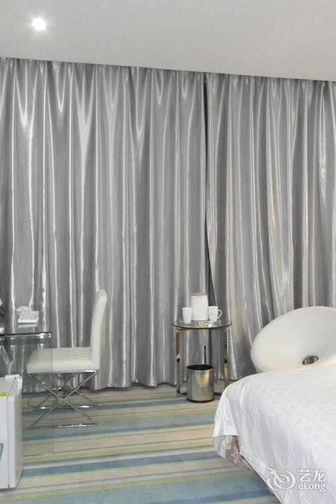 Victoria Hotel Λουό Γιανγκ Εξωτερικό φωτογραφία