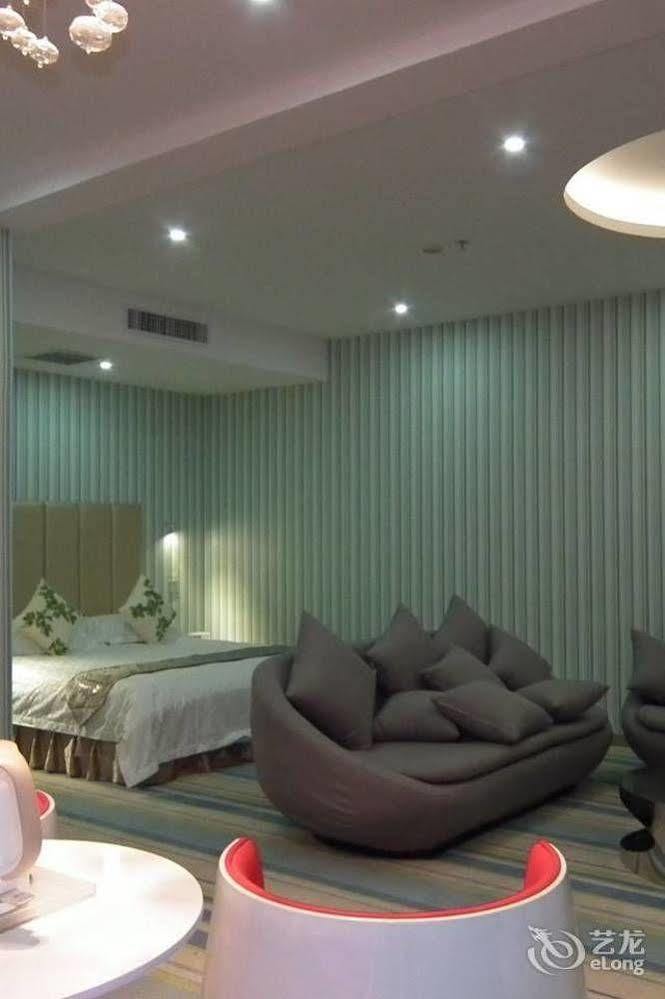 Victoria Hotel Λουό Γιανγκ Εξωτερικό φωτογραφία
